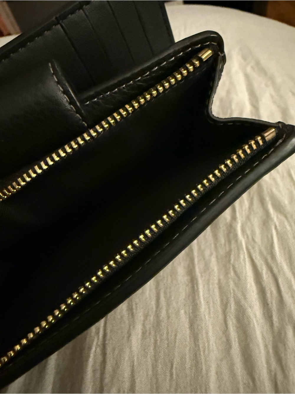 Corner Zip Wallet - Picture 4 of 6